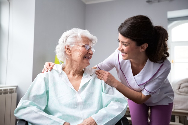 what-to-choose-home-care-agency-or-private-caregiver